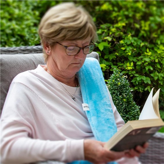 Long hot water bottle